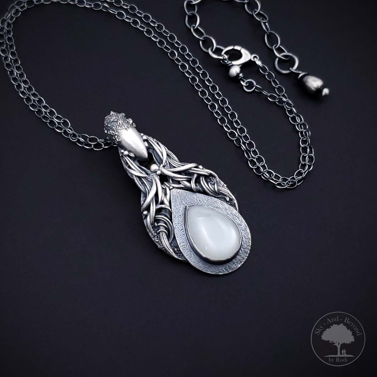Ardor - Fine Silver Pendant With Moonstone