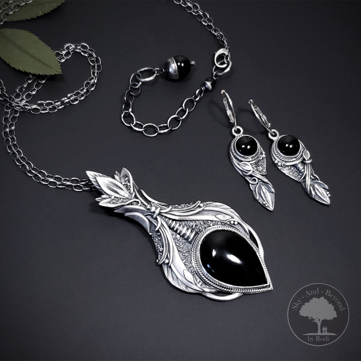 Clarity - Fine Silver With Onyx Pendant Earrings Set