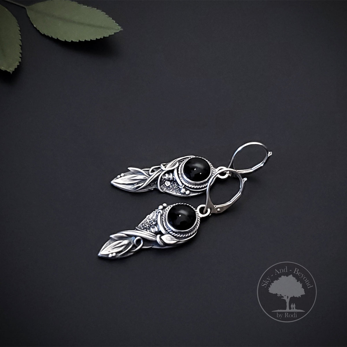 Clarity - Fine Silver With Onyx Pendant Earrings Set