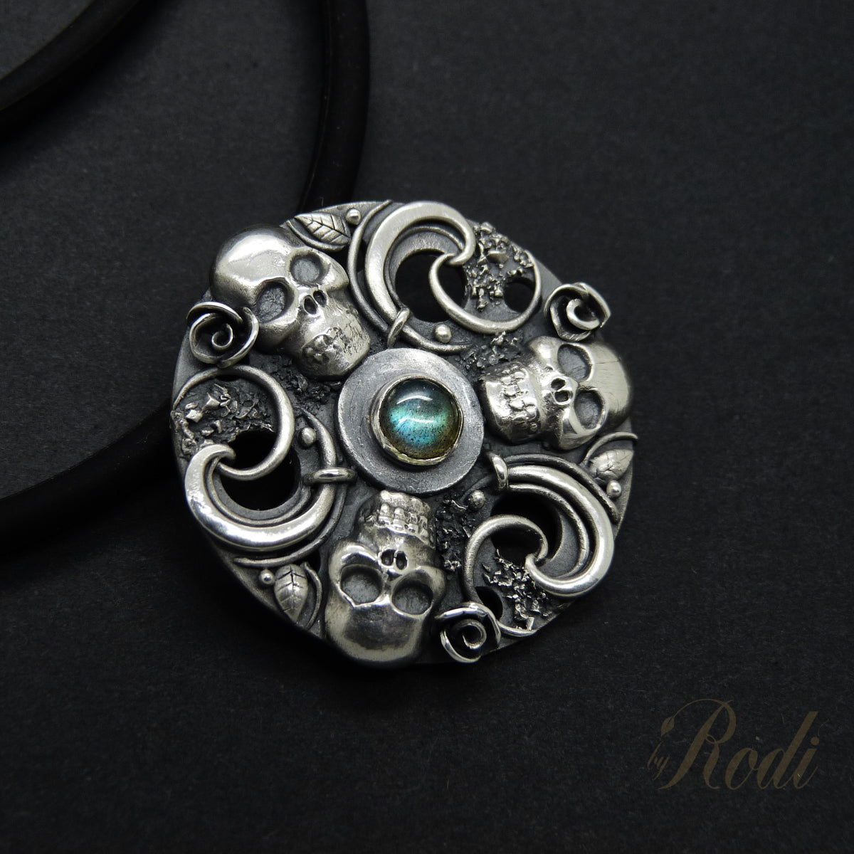 Forever - Fine Silver Mandala Pendant With Labradorite