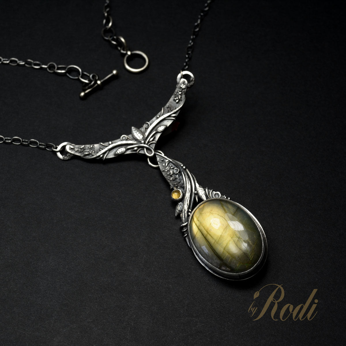 Timeless - Fine Silver Pendant With Labradorite / Citrine