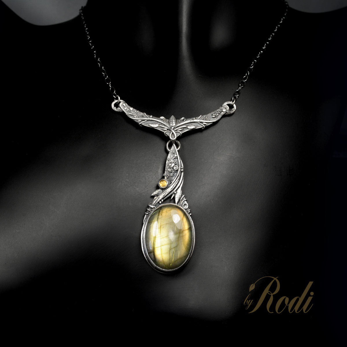 Timeless - Fine Silver Pendant With Labradorite / Citrine